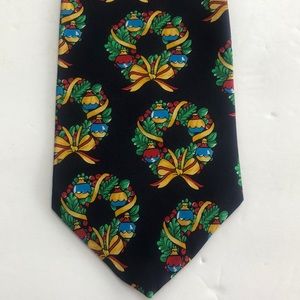 Reed St James Navy Christmas Holiday Wreath 100% Silk‎  Tie